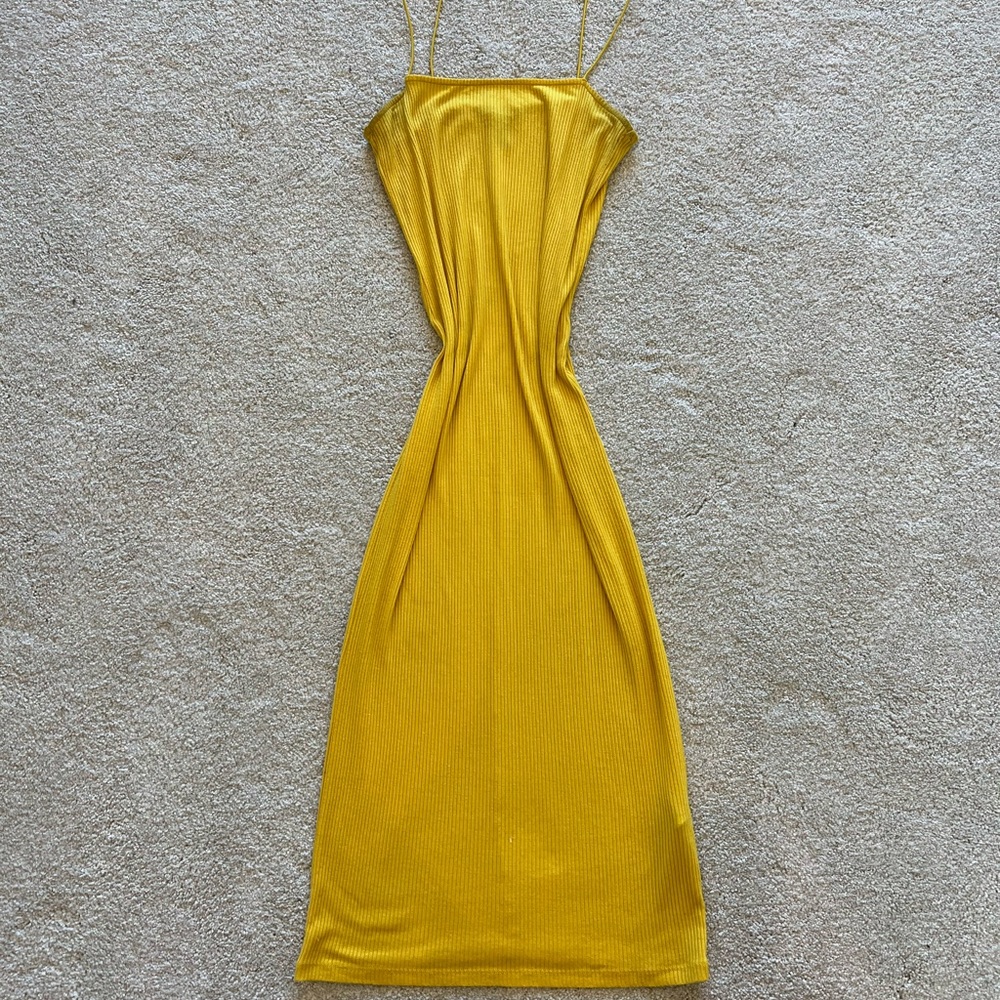 YELLOW DRESS